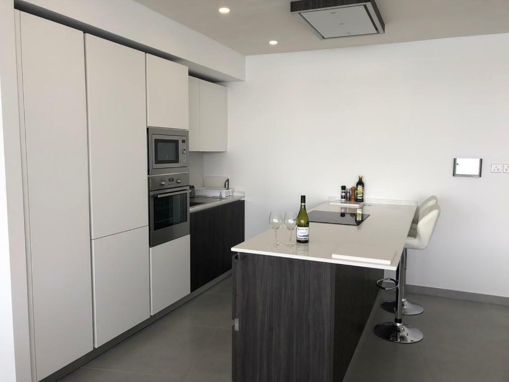 Apartamento Mellieha Bay Waters Edge No. 160 Exterior foto